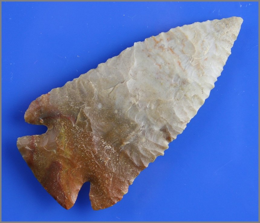 3 9/16" Carter Cave Kirk - Jackson G-10 COA: Truly a superb example. Multi-colored semi-translucent Carter Cave Flint with amazing eye appeal. Classic form for the area with deep notches and super serrations. Ex- Rogers Collection. Found in Clar