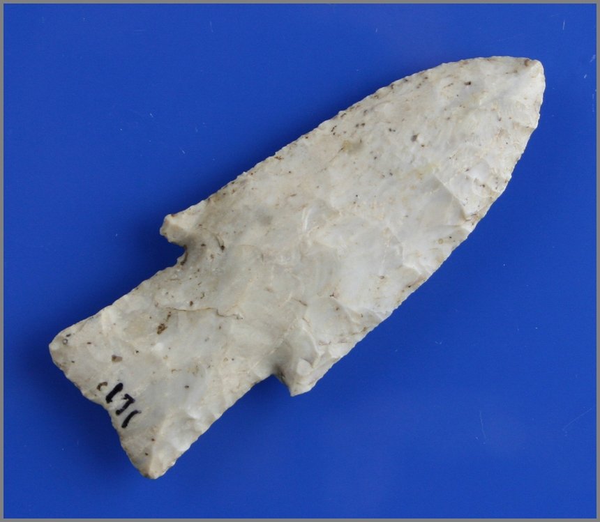 2 7/8" Hardin - Stermer COA: Harrison Co., Illinois example in Burlington chert with excellent flaking and mineralization. Stermer COA.