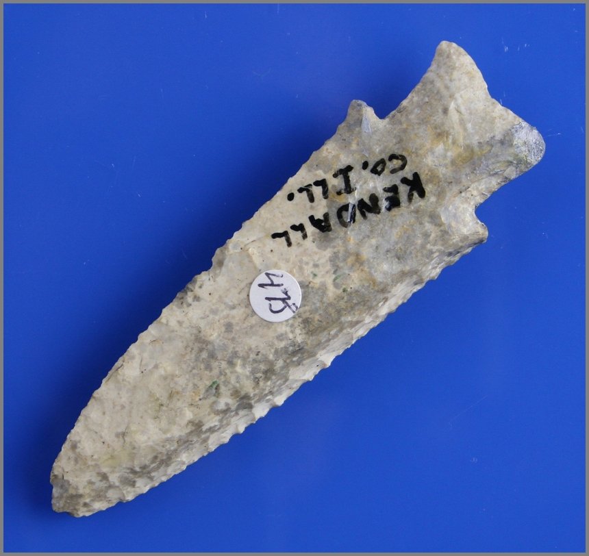 3 13/16" Hardin - Davis G-9 COA: Pictured in Who's Who, Volume #10, Ex- Abel Collection. Beautiful multi-colored Boone Chert. Davis G-9 COA.