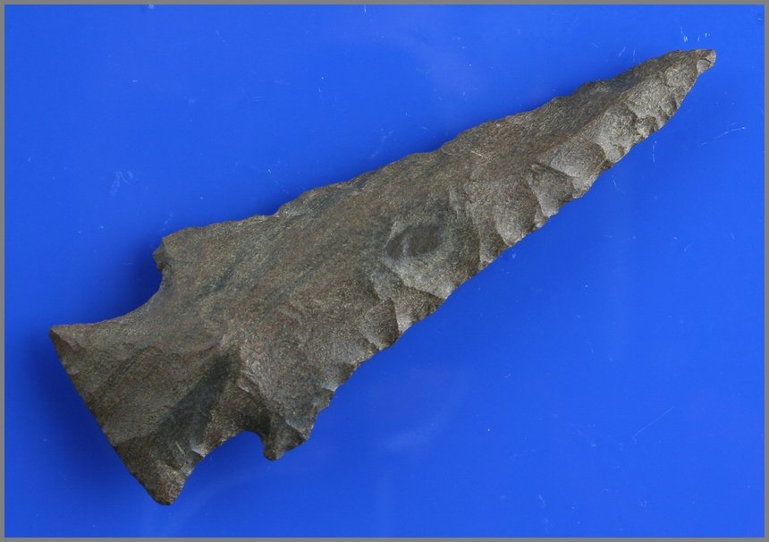 4 1/8" Kirk: BIG example in a brown/striped chert.