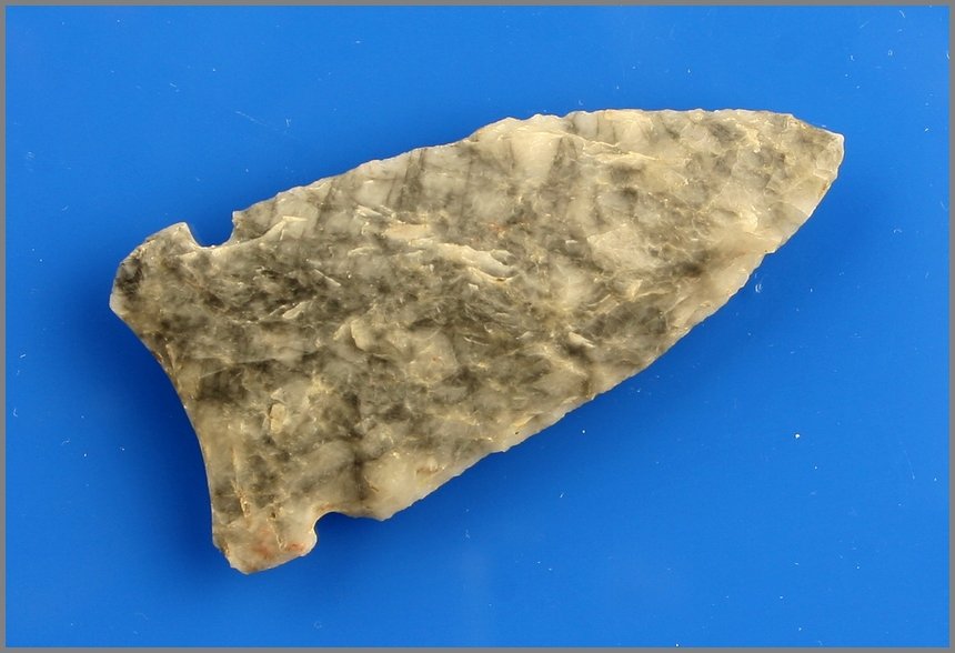 2 1/2" Hickory Ridge - Johnson G-9 COA: Very pretty example from Pike Co., Arkansas in a gray/cream mottled chert. Johnson G-9 COA.