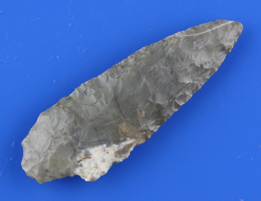3 5/8" Gary: Gray Fossil Chert (Foraker?) from Oklahom/Kansas. Formerly of the Robert White Collection.