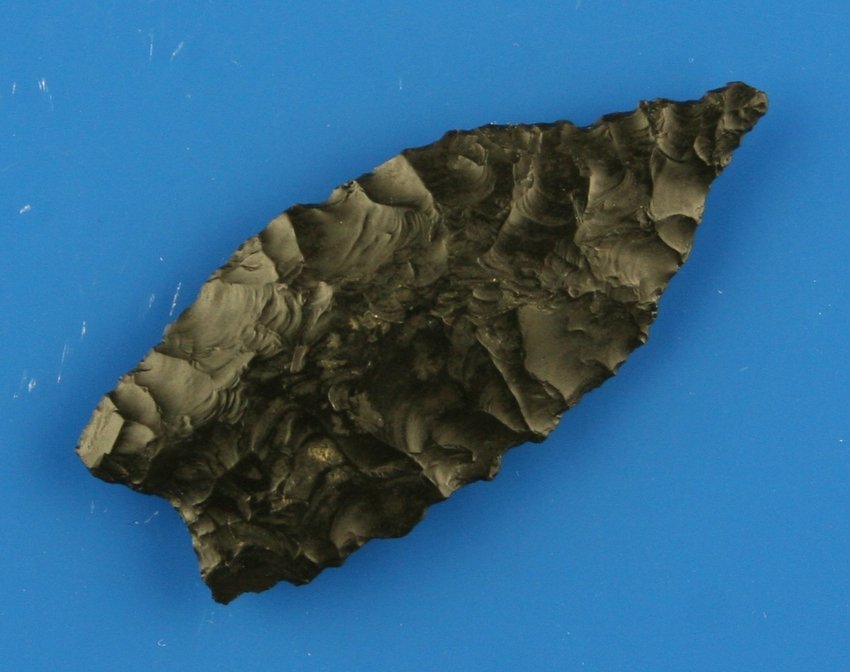 2 1/8" Humboldt: Found in Southern Oregon in the 1920's. Formerly of the Robert White Collection. Obsidian example.