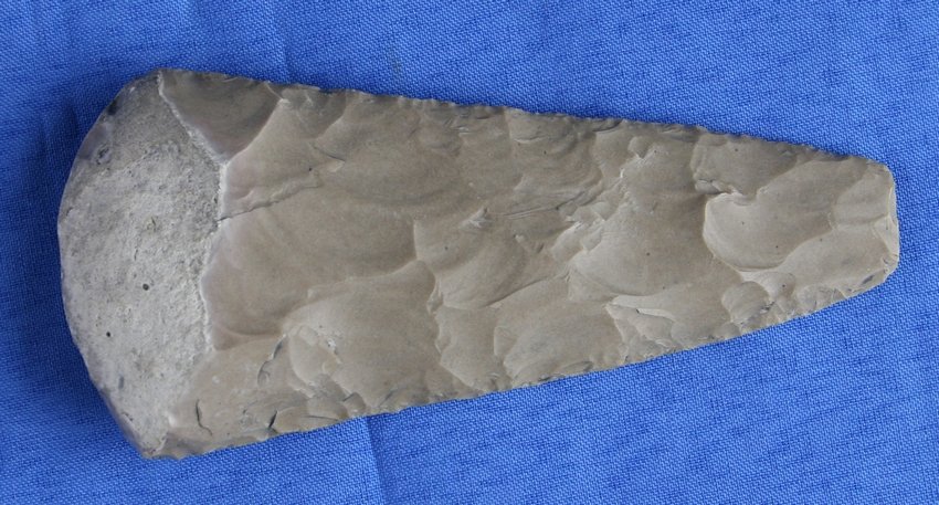 5 1/8" Kerrville Knife - Jackson COA: Nice example from Central Texas. In Edwards Plateau Chert. Jackson COA