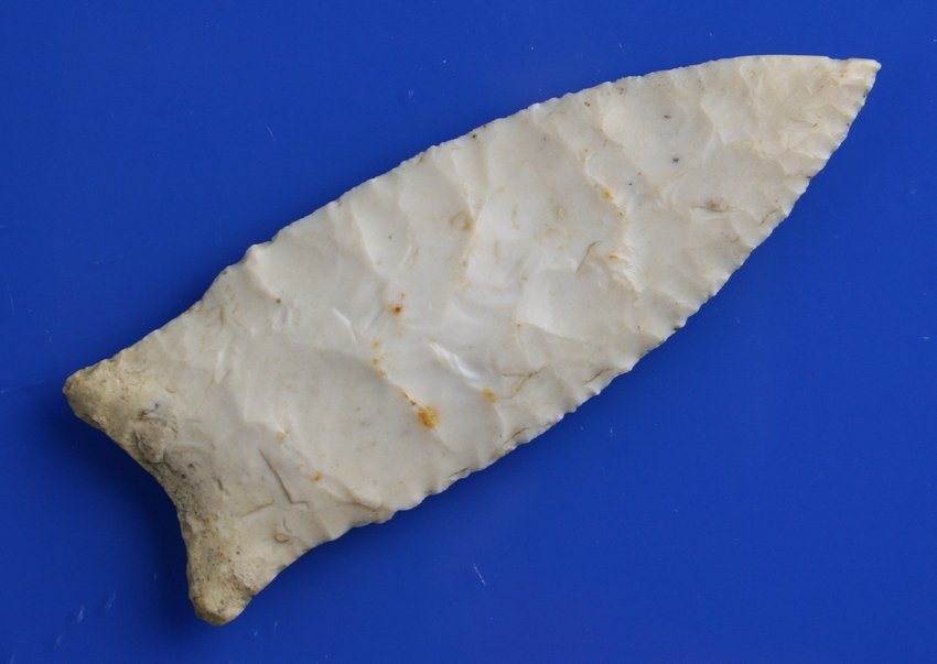 3 11/16" Holland: Burlington chert example from MO/IL. Nice flaking and mineralization.