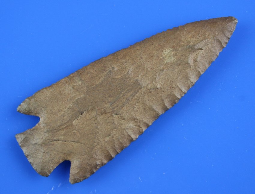 5" Hardin - David G-9 COA: Dover Chert example from Henry Co., Tennessee with nice serrations formerly of the Dan Austin Collection. Davis G-9 COA.