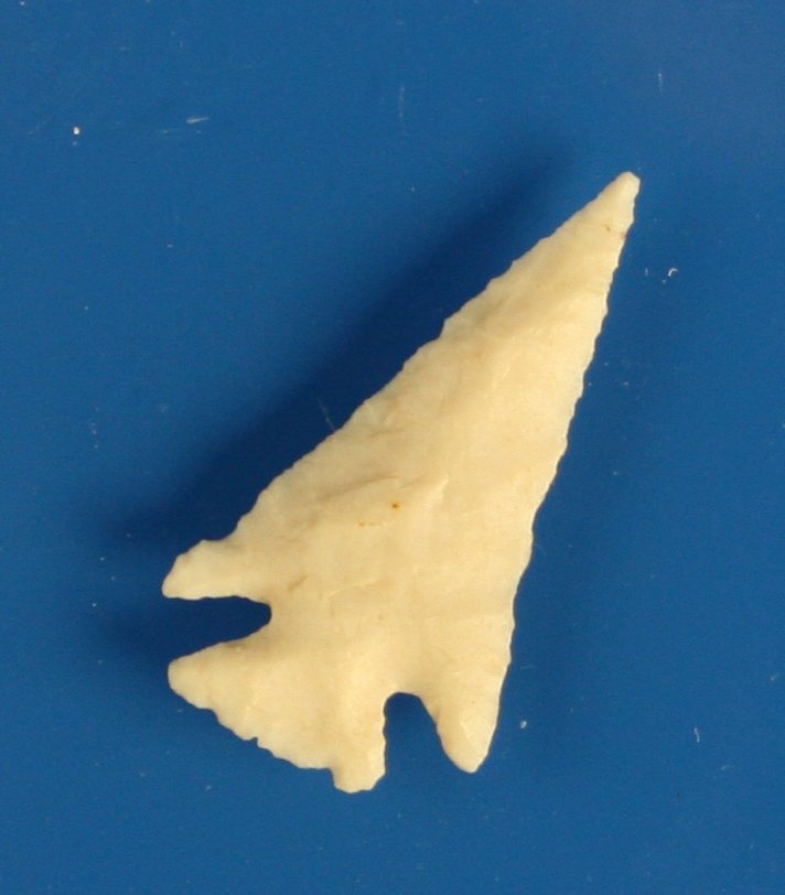 1 1/8" Scallorn - Jackson COA: Ultra thin. Translucent white chert. Central Texas.