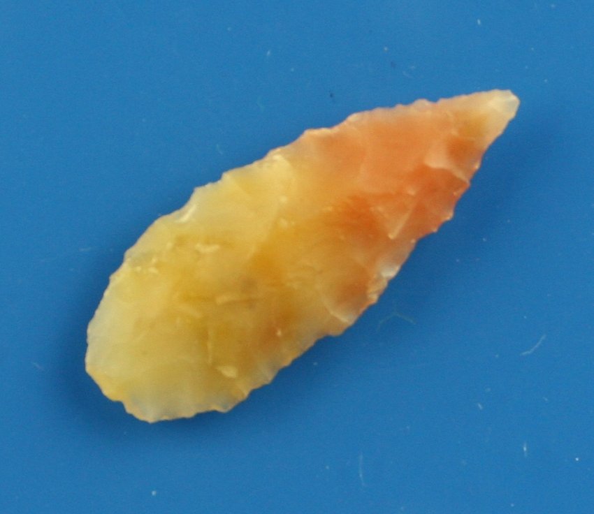 1 3/8" Cascade: Agate example from a private Ranch in Lassen Co., California and collected between 1940-1965.