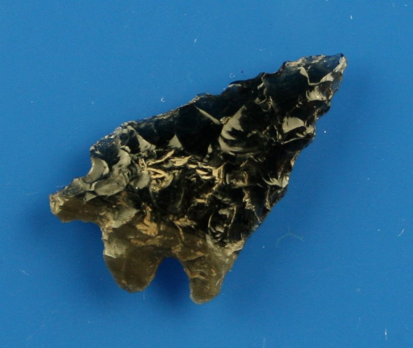 1 3/16" Elko Corner Notched: Obsidian example from Northern California.