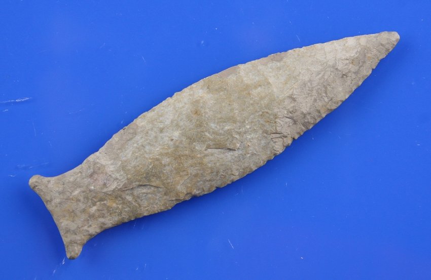 4" Beaver Lake - Stermer COA *RESTORED: Fort Payne Chert example formerly of the Joe Feller and Roy Autry Collections. Restoration to base, tip, and small portions of the blade edge. Stermer COA.