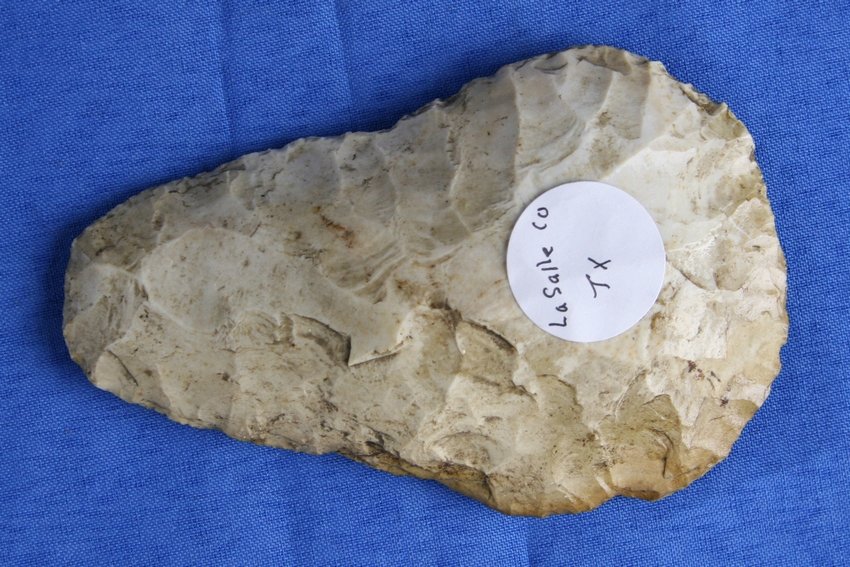 4 5/8" Hoe - Jackson COA: Cream chert example reported from LaSalle Co., Texas. Good use polish. Jackson COA