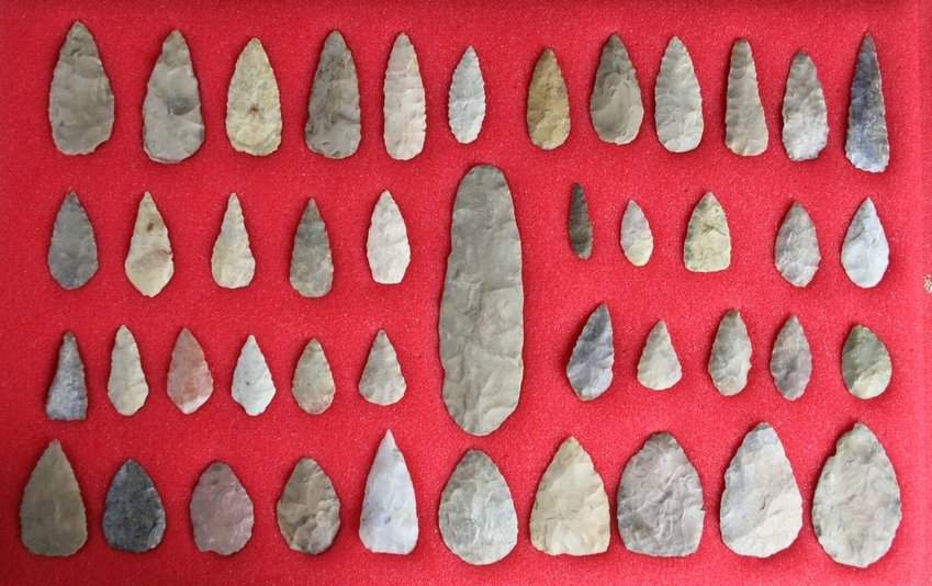 Fabulous Collection of 44 Texas Blades: Biggest is an extra nice 5 inches. All excellent. Numerous known types. Mostly Edwards Plateau Chert examples. Great collection. Could take a lifetime to find this many good ones. All found in Central