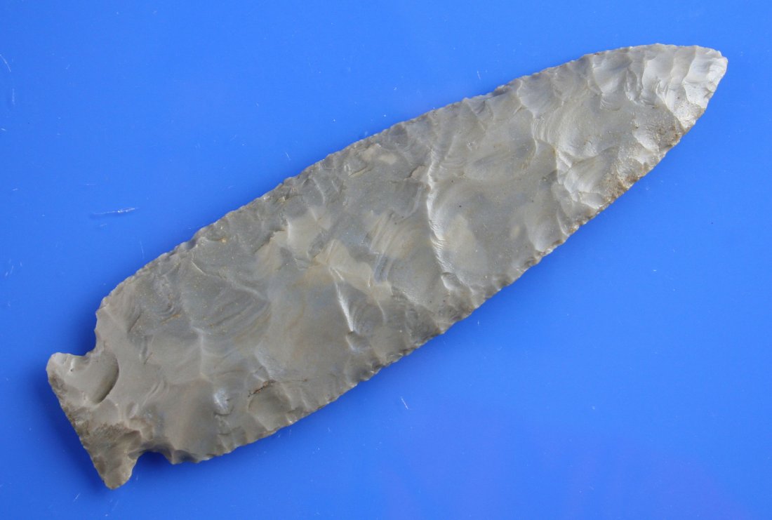 5 5/8" Benton - Jackson & Amble COAs: Super nice example in Wyandotte flint found in 1904 on the farm next to Monk's Mound at Cahokia. Jackson and Amble COA's