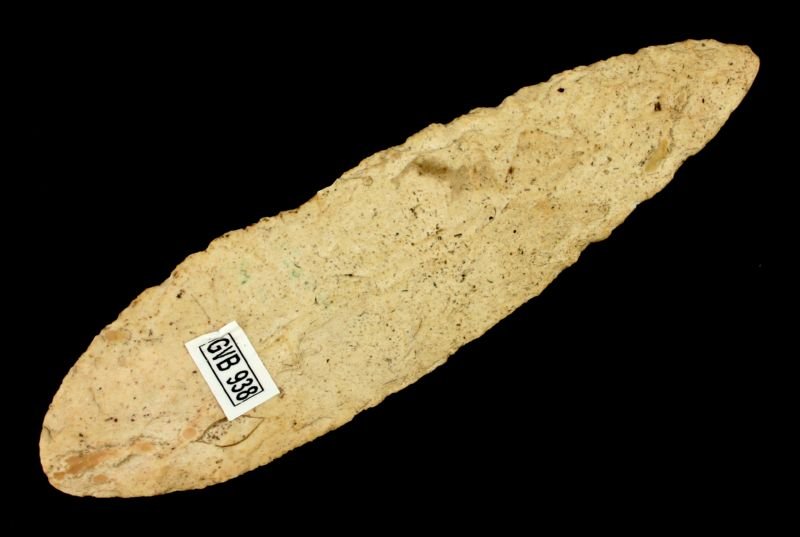 5 1/8" BiPointed Knife: Burlington chert example from Montgomery Co., Missouri. Nice.
