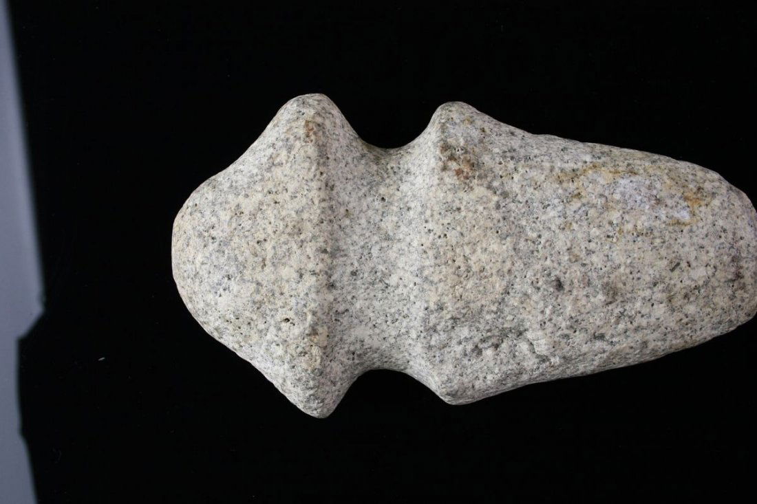 6 9/16" Full Groove Axe: Barbed style axe from Ohio. Granite.