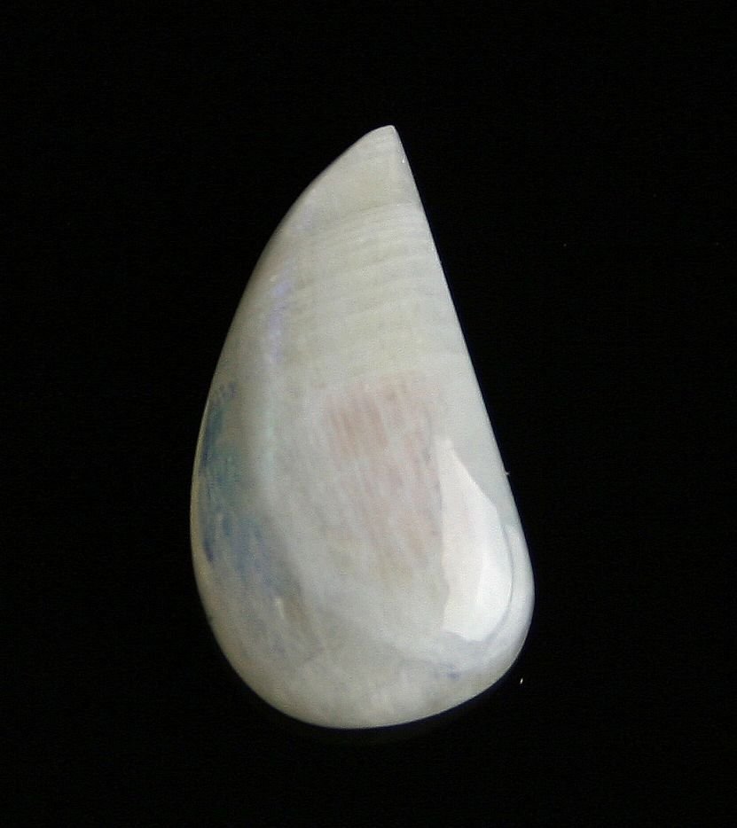 20ctw Moonstone Cabochon: Pretty white stone with iridescent blue/purple/white inclusion.