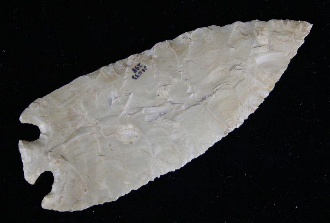 5 5/16" Base Tang Knife - Jackson G-9+ and Partain COAs: Nice example from McLennan Co., Texas formerly of the Kenneth Clinton Collection. Edwards Plateau Chert. Jackson G-9+ and Partain COA's
