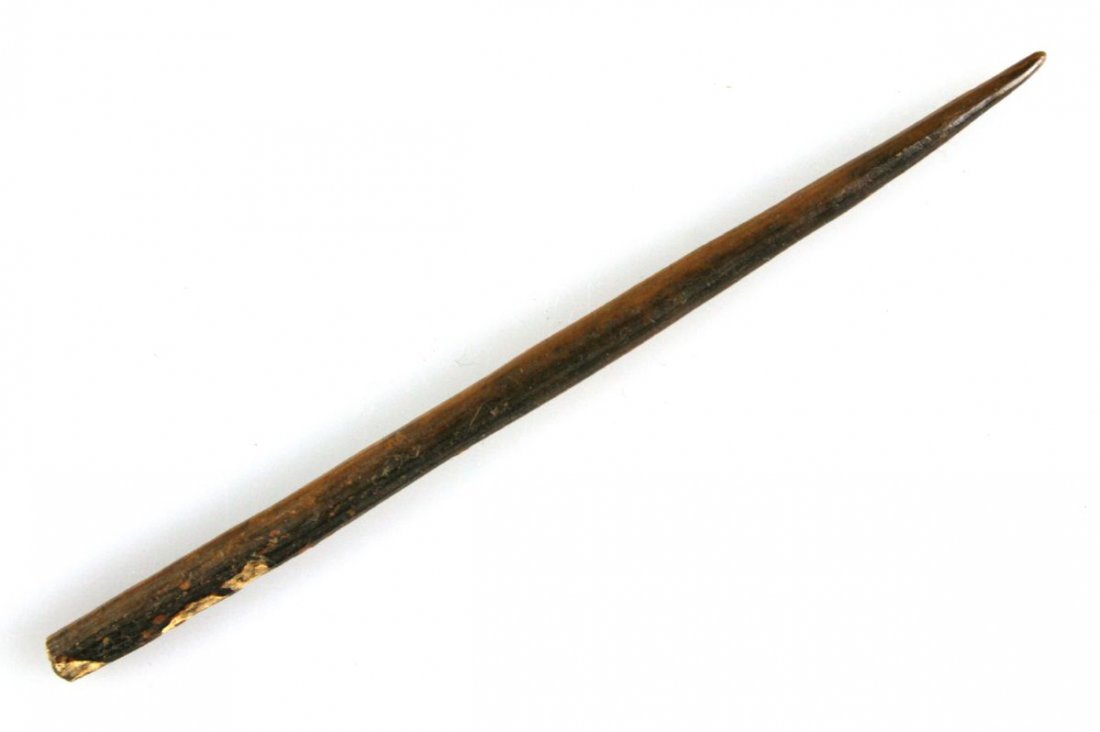 4 13/16" Alaskan Inuit Ivory Awl/Hairpin: Nicely made example. No shipments to California or Internationally.