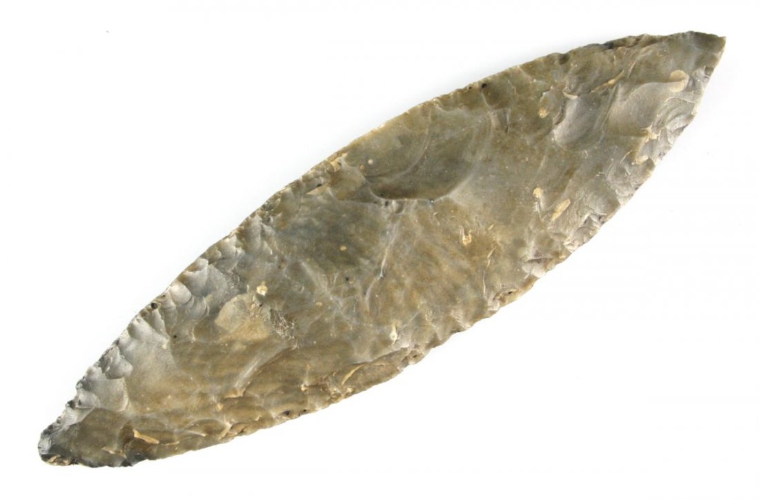 6 7/8" Mayan Bipointed Knife: Colha Chert from the Yucatan Peninsula. Late Classic in age. 700 years old.