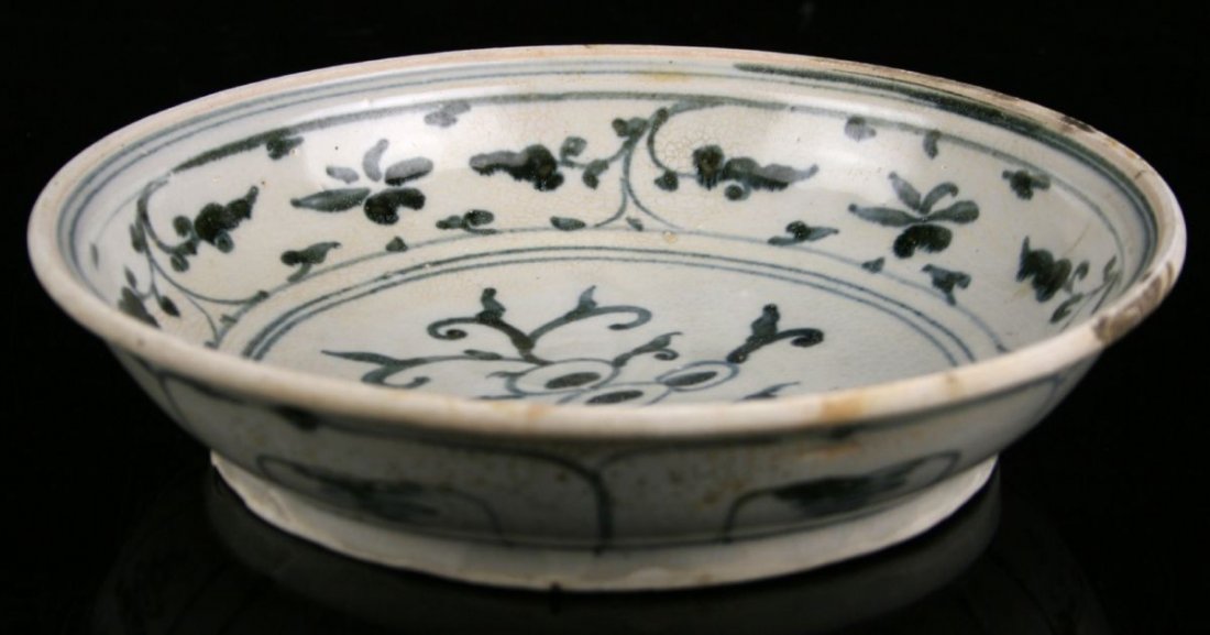9 3/4" 15th Century Vietnamese Serving Dish: Large glazed tray from the Hoi-An Hoard shipwreck dating to the 15th/16th century AD.