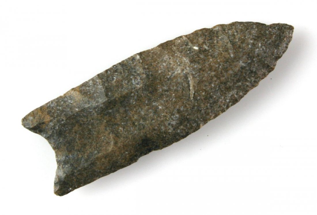 3 1/16" Clovis - Rogers, Jackson COAs: Super nice example in Harrodsburg Chert from Mercer Co., Kentucky. Jackson & Rogers COAs