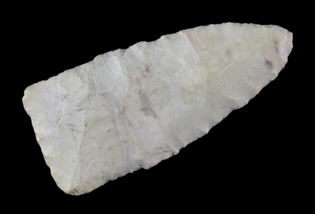 2 3/8" Scottsbluff - Rogers COA: Wonderful cream chert example from McIntosh Co., Oklahoma. Ex - Greg Perino, John Richardson, & Jeb Taylor Collections. Rogers COA.