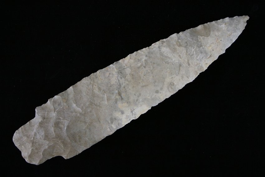 Killer 5 1/2" Adena - Jackson G-9 COA: Awesome large example in classic mottled cream and tan Fort Payne Chert. Symmetry is excellent and the flaking is superb. Truly made by an Adena mastecraftsman. Ex- Ben Wilson Collection. Found in Kno