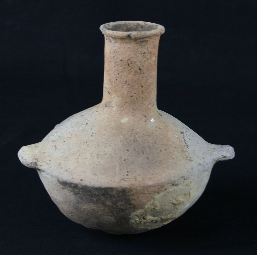 6" Tall Caddo Fish Effigy Bottle - Jackson COA: Solid with no restoration. Two puncture marks. Found along the St. Francis River in Cross Co., Arkansas. Ex - Cowan Hood Collection. Early collector tags.