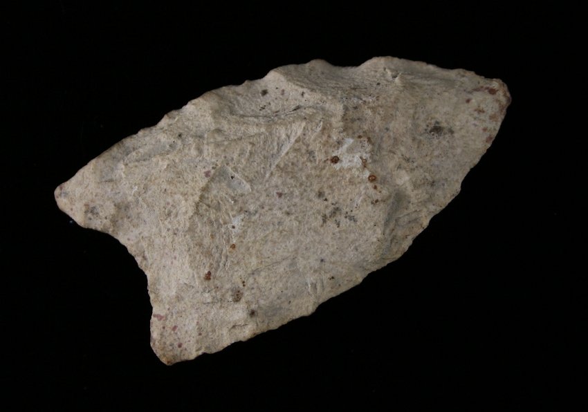 2 1/8" Paleo Dart: Fossil chert. Found on the old Scioto River Bank near Foraker on 12/1/33 in Ohio Ex - Russell Long Collection 605