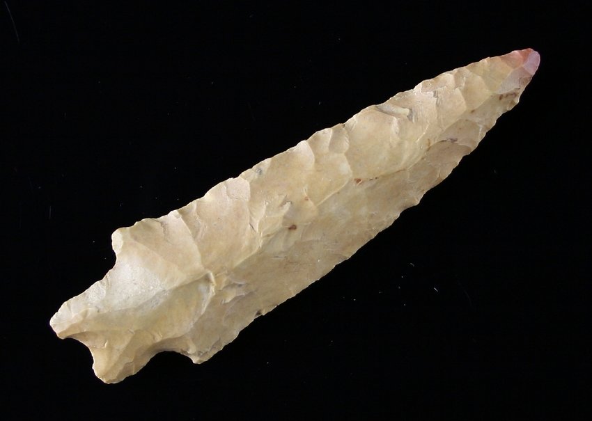 3 3/16" Pedernales: Tan chert. Found in Brazos County, Texas Ex - Russell Long Collection T128/2