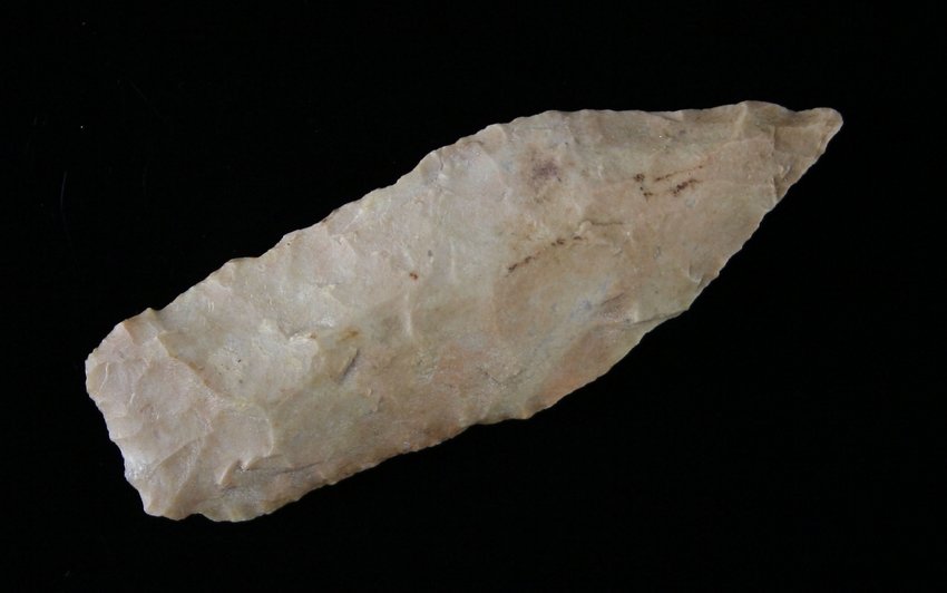 2 3/16" Wells: Edwards Platea Chert. Nice. Purchased from the J.T. Collier Collection in March of 1967 - Fayette County, Texas Ex - Russell Long Collection T113/1066