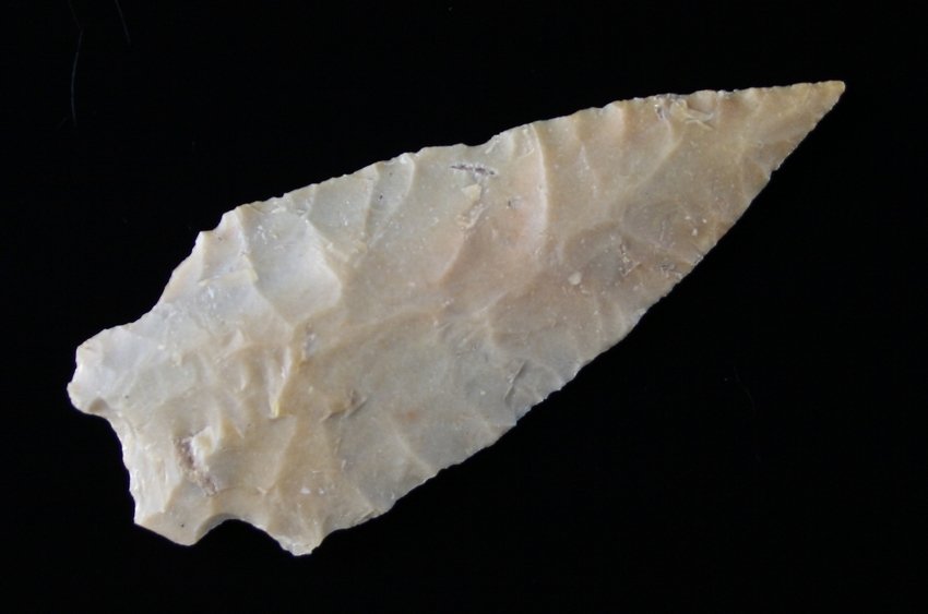 3 7/16" Archaic Knife: Edwards Platea Chert. Nice. Found on the Cherry Farm in Chester, Texas Ex - Russell Long Collection T25/19