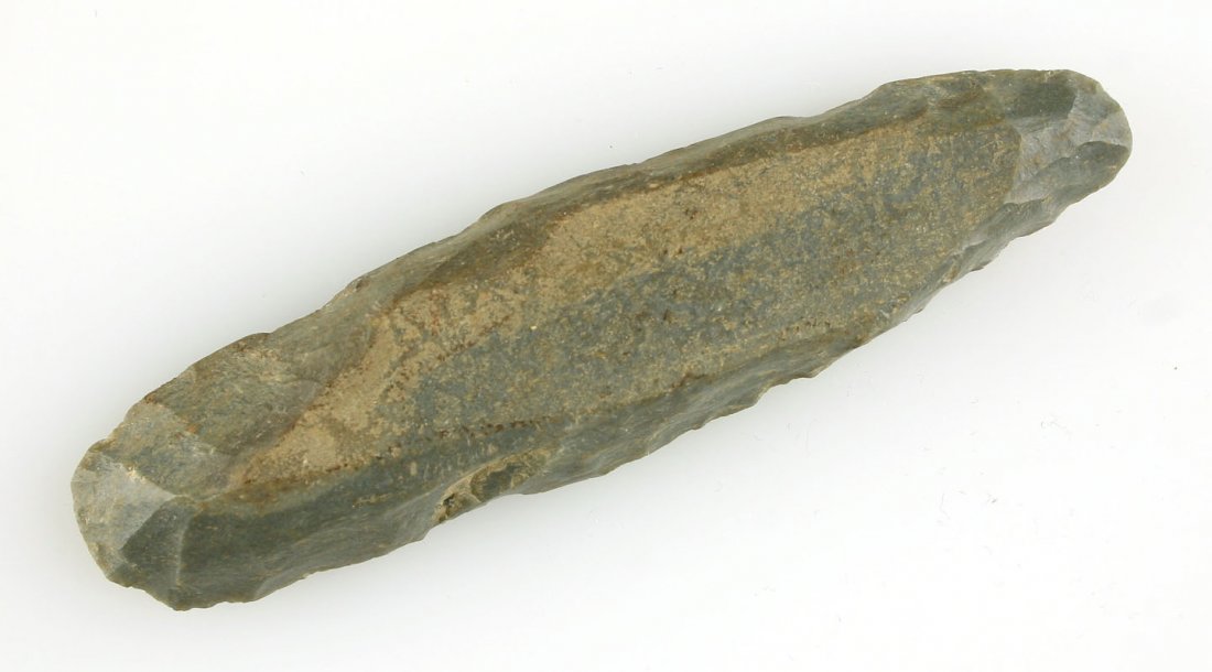 4 5/16" Flint Chisel: Hornstone example from Central Kentucky. Nice! Good polish to both ends!