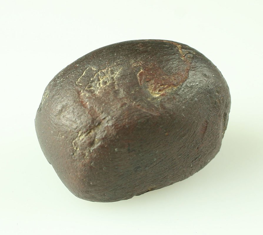 1 13/16" Loafstone: Hematite example from Ohio formerly of the Art Heaton Collection. Nicely made.