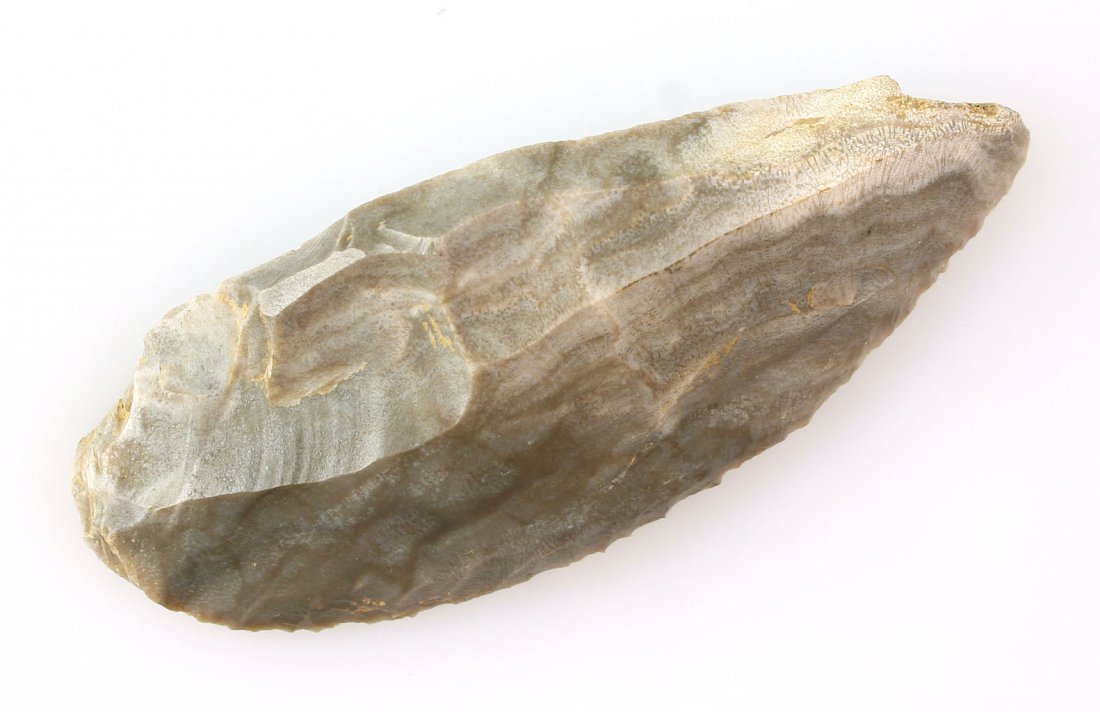 4 3/16" Crab Orchard Scraper: Nicely flaked and awesome patterns in this example found by Chuck Tyler in Mercer Co., Kentucky. Ex - Art Heaton Collection.