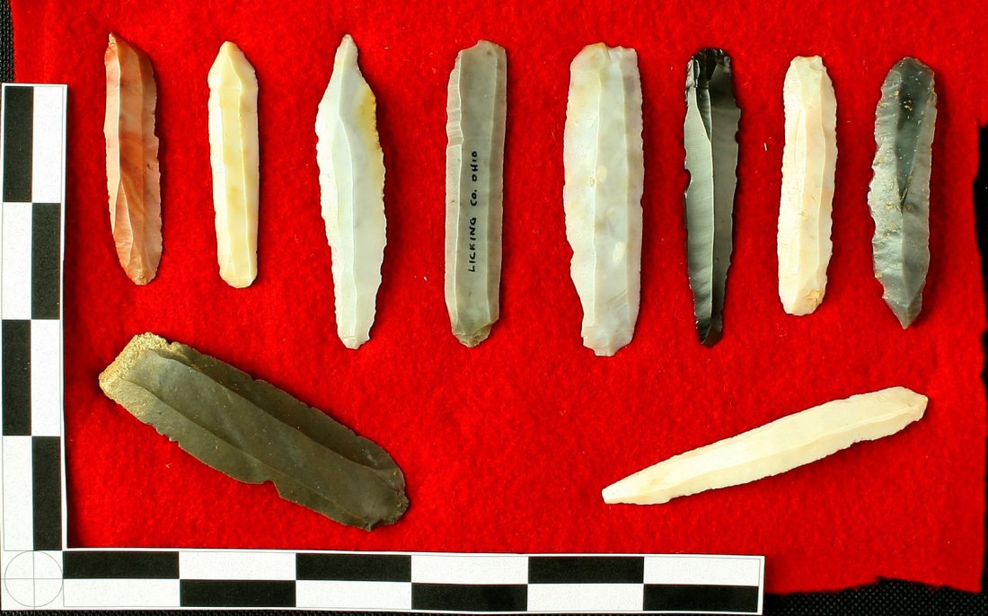 10 SUPER Hopewell Bladelets: Exceptional display of these bladelets some marked Licking Co., Ohio. Flint Ridge and other materials present. Includes high quality wooden frame! Ex - Art Heaton, Onken, Schouk, Atkinson, Cropper Col