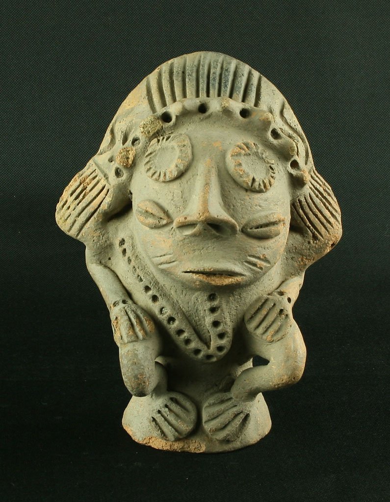 7 1/8" PreColumbian 'Musica' Culture Incensario: Nicely detailed example from Colombia! Formerly of the Varela family collection. Terra Cotta.