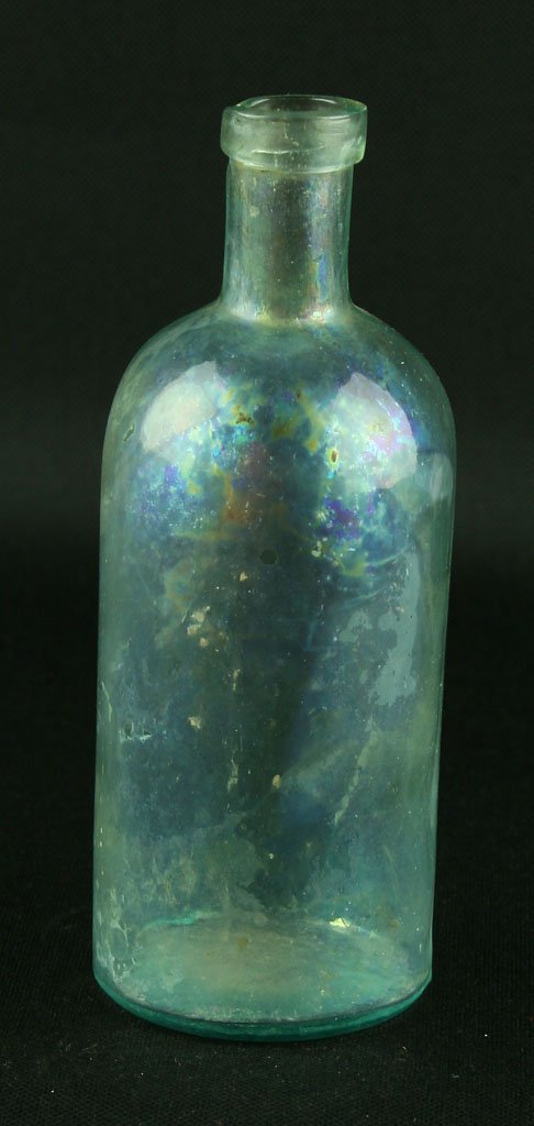 6 1/16" Medicine Bottle: Nicely made bottle with no markings. Early. Found by Art Heaton in and around Batavia, Ohio.