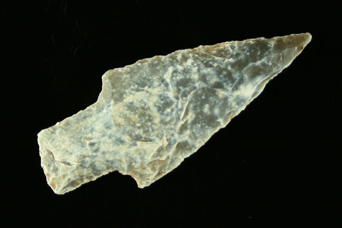 2 3/8" Texas Bulverde: Beautifully patinated all white on one side and mostly white on the other. Appears to be Georgetown Flint. Found by John Koeher in Central Texas in the 1940's and 50's.