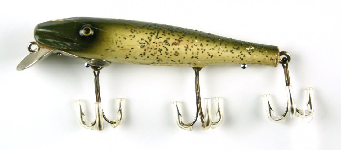 4 3/4" Vintage Wooden Lure: 'PAW PAW' silver flash example. Hand painted wood. Neat!