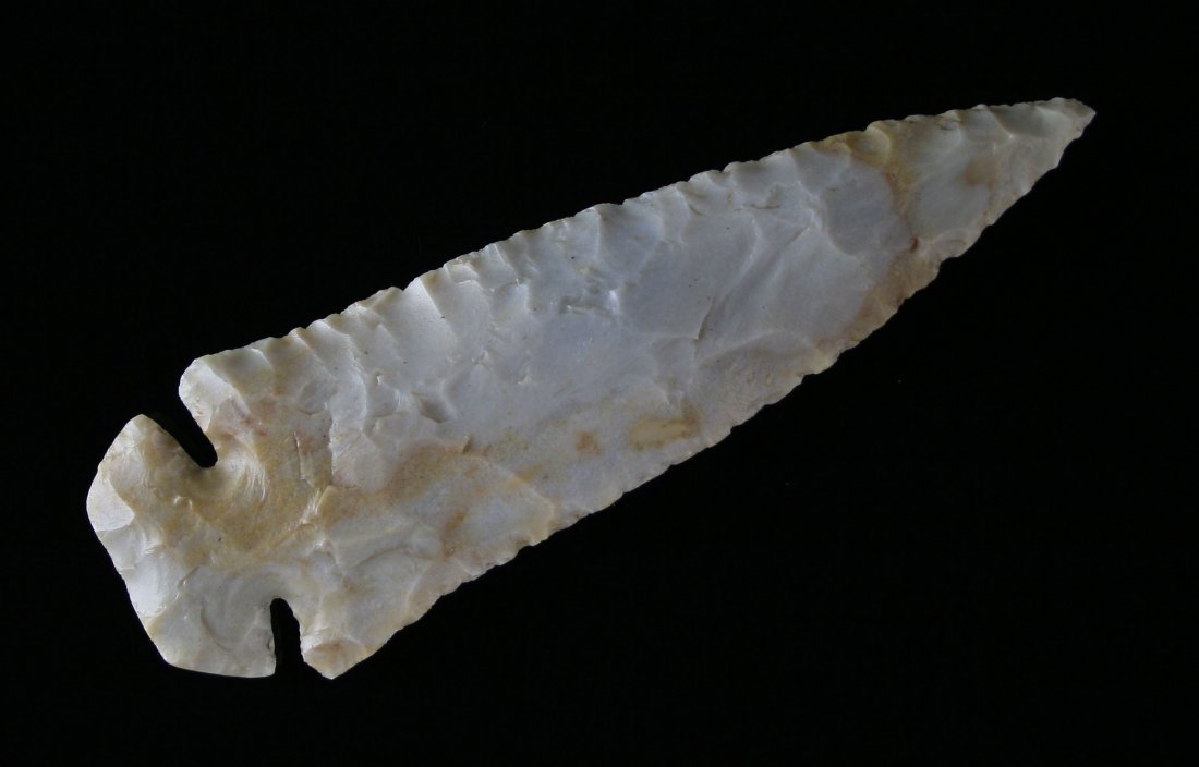 4 3/4" Dovetail - Davis COA: Excellent quality example we grade as a G-8.5+, Davis notes 'used by Kids as a saw' on the COA and gives it a G-7. Meade Co., Kentucky piece made from pretty Carter Cave Flint. Davis COA