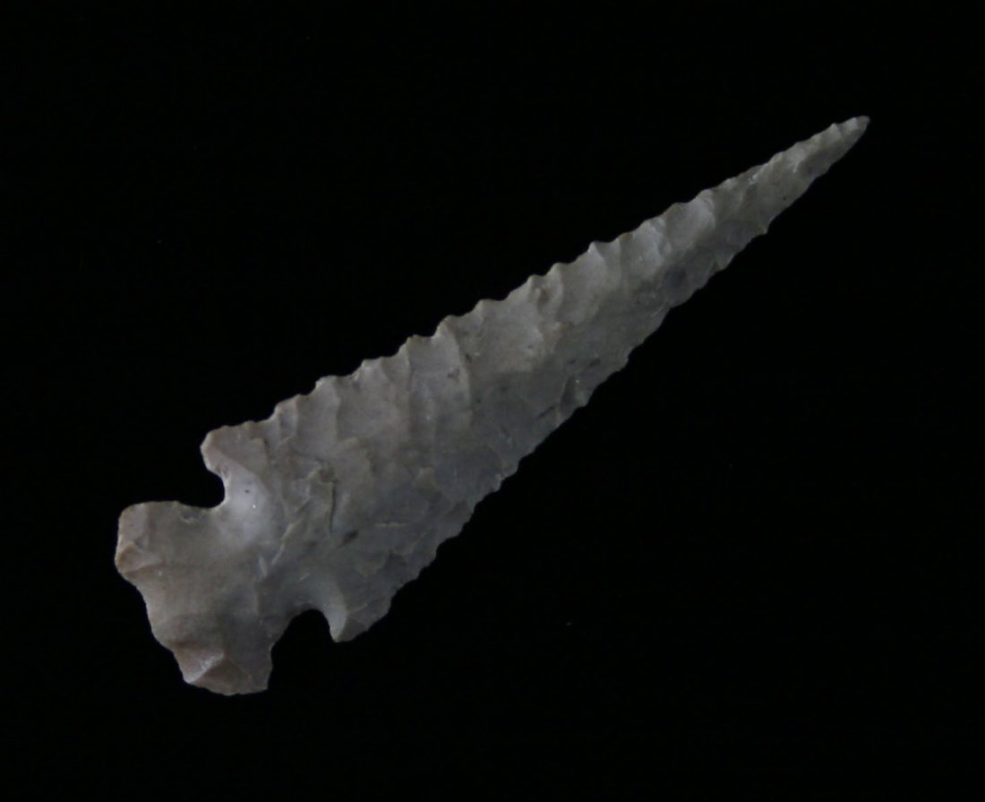 G-10 1 3/8" Dardanelle Jackson COA: Needled tipped beauty reported found at Spiro Mound in LeFlore Co., Oklahoma. Ex - Dr. Robert Bell Collection. Includes a copy of a letter between Dr. Bell and Carl Englunder from the 1930's concernin