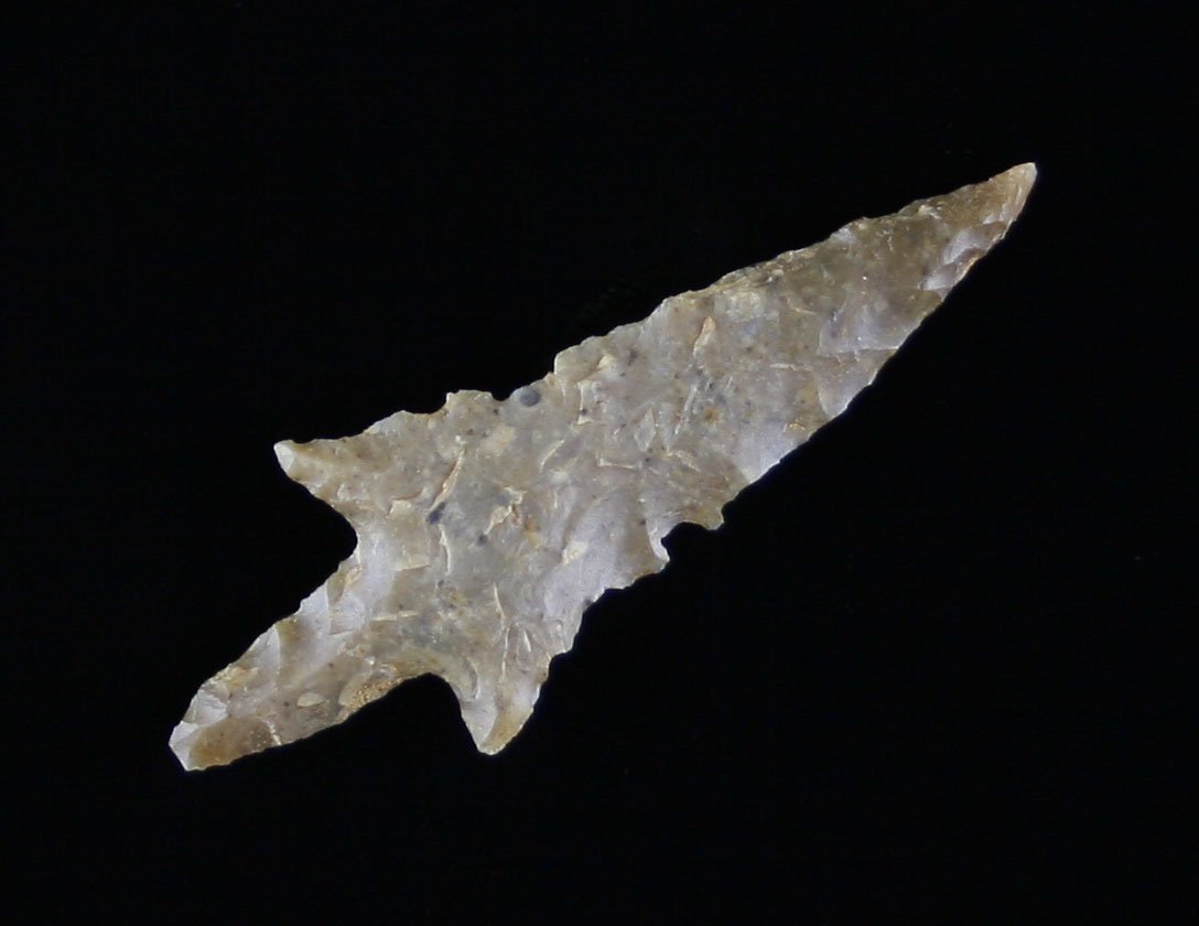 1 11/16" Perdiz: Edwards Plateau Chert example from Texas. Nice big example!