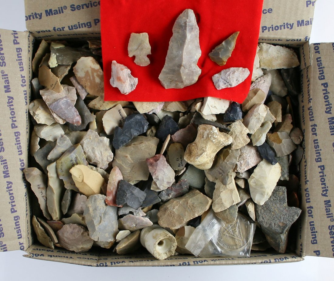 Artifact Pieces and Fragments: 26lbs 15oz of broken points, some up to 80% there, flake knives, scrapers, broken stone tools, potsherds. Fills a Medium Flat Rate Box. Extra S&H required. Great for study or for a decorative artifact
