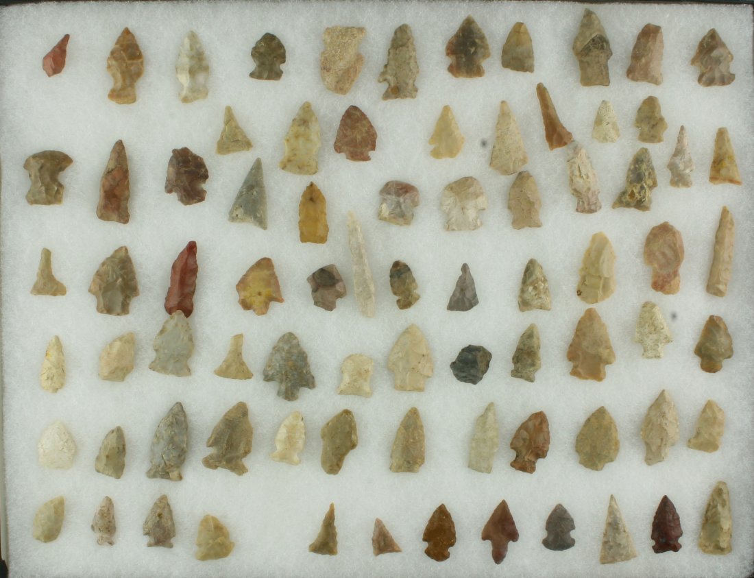79 Arrowheads: All personal finds of Kenneth Broughton over the years in Carter Co., Kentucky. Variety of types and material represented from Mississippian through Early Archaic!
