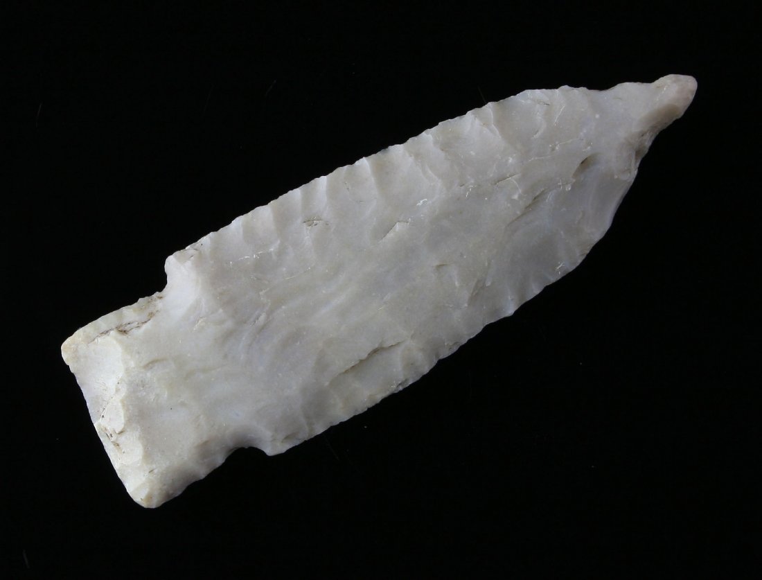 2 1/8" Texas Darl - Unique 'Auger' tip: High grade glossy well patinated Edwards Plateau Chert. Very thin with super flaking. Unique 'auger drill-form type tip'. Found in Travis Co., Texas.