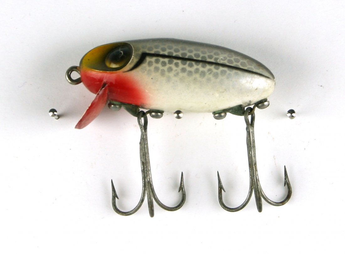2 1/4" Vintage Lure: Unmarked example in silver and black with red. Plastic. 1970's