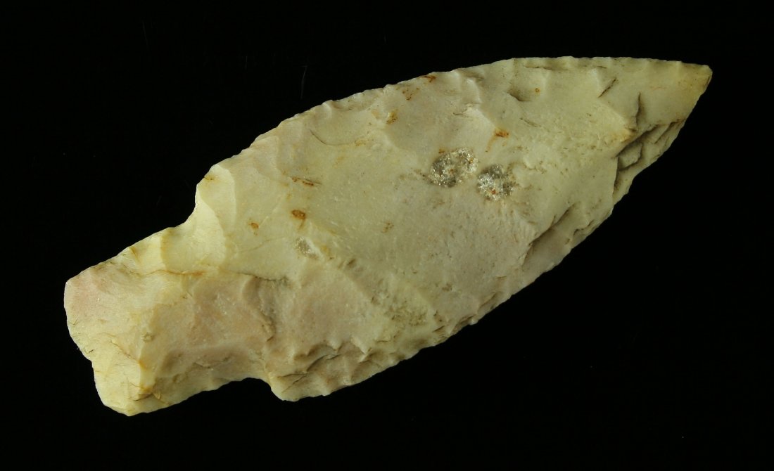 2 11/16" Kramer: Schuyler Co., Illinois example in a high grade Burlington chert. Ex - Gelo Collection.