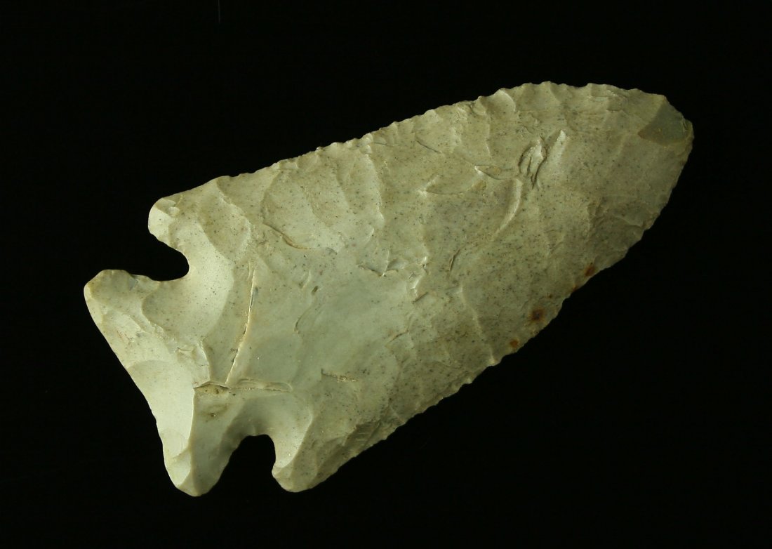 2 3/4" Kirk: Nice hornstone example found by Kenneth Broughton in Carter Co., Kentucky.