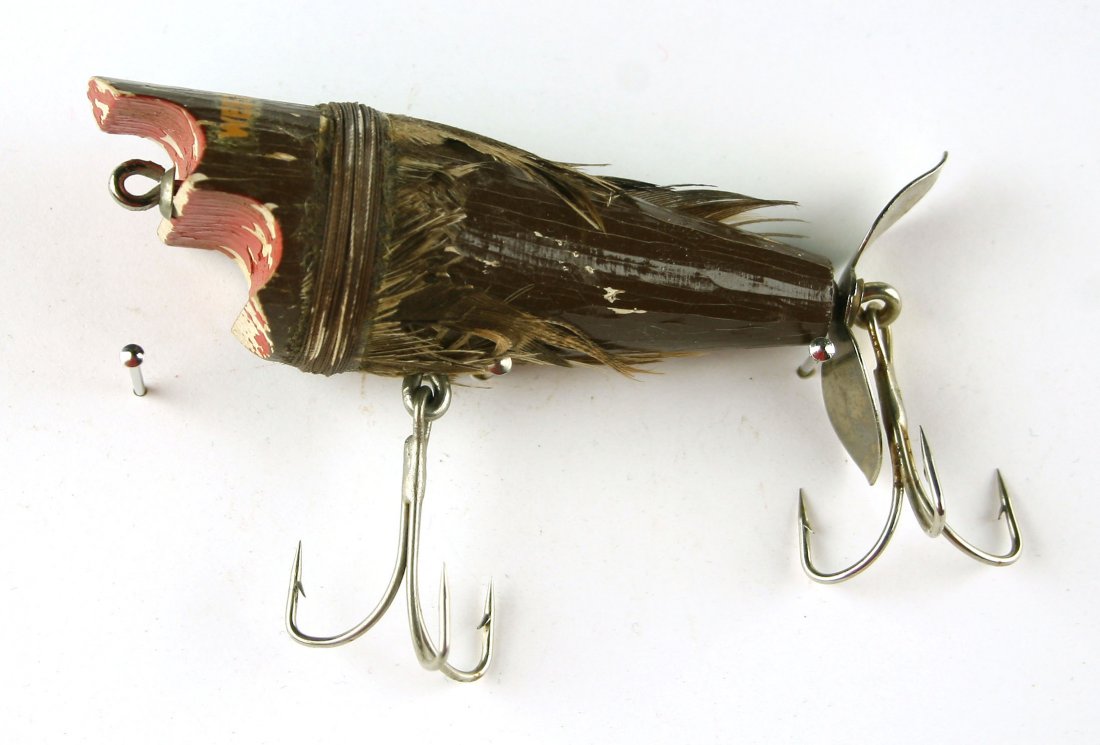 3 1/8" Weezel Sparrow Vintage Lure: Nice early example with feathers still present.